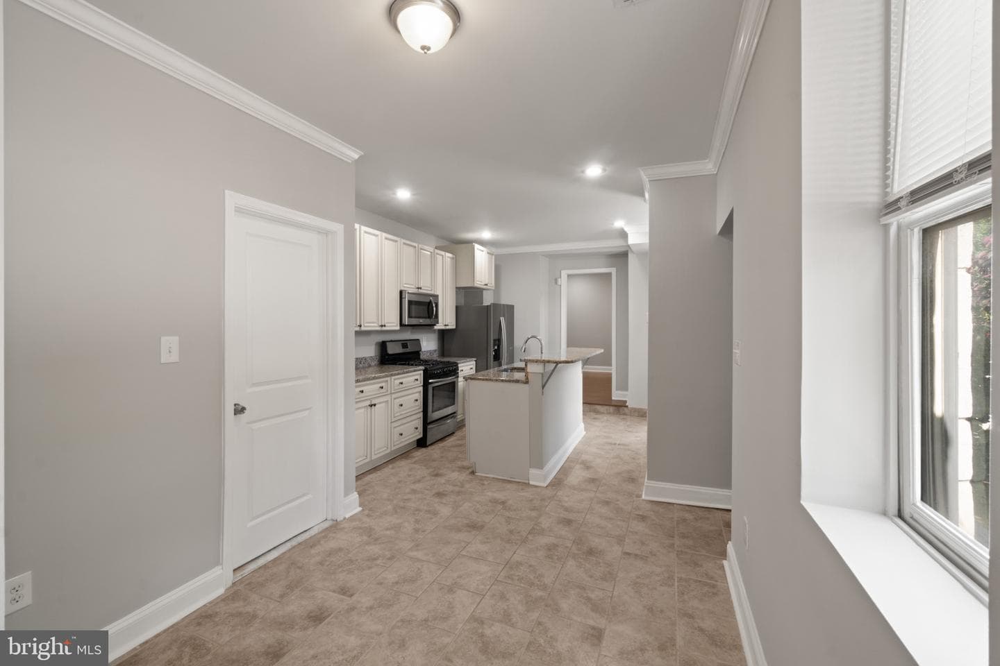 101 East Avenue photo 13