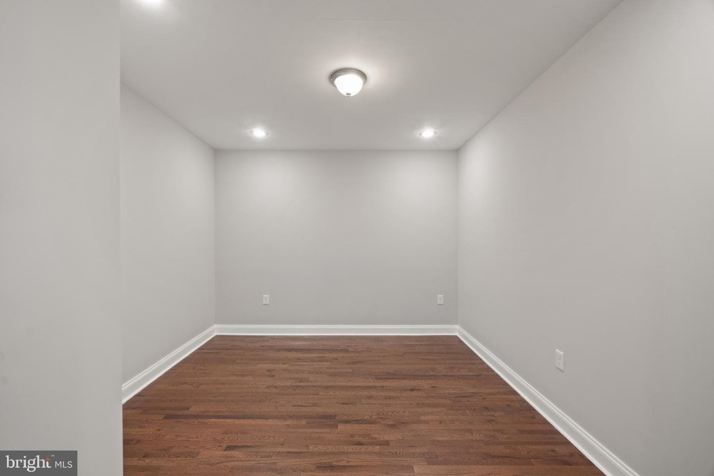 101 East Avenue photo 22