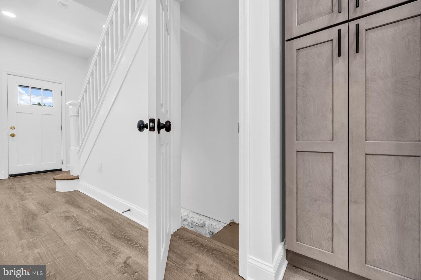 1077 Ellicott Dr photo 5