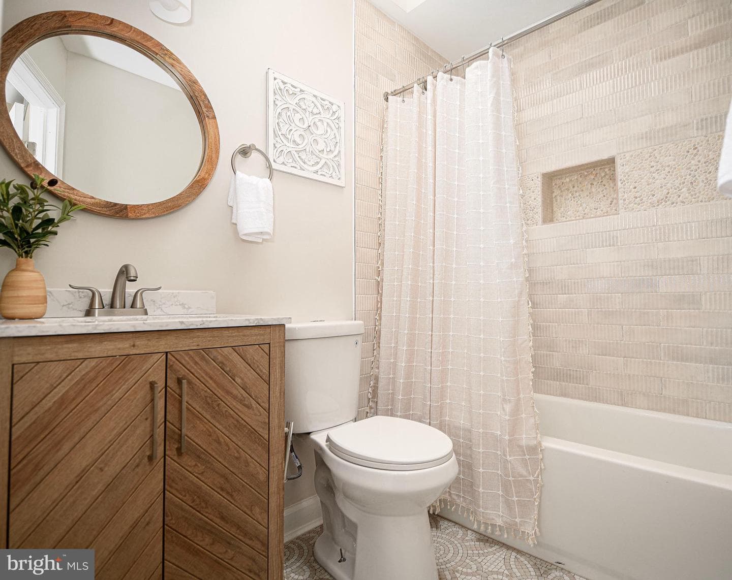 422 Ilchester Avenue photo 25