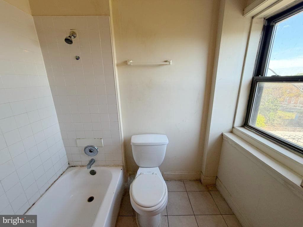 2535 Ashton Street photo 17