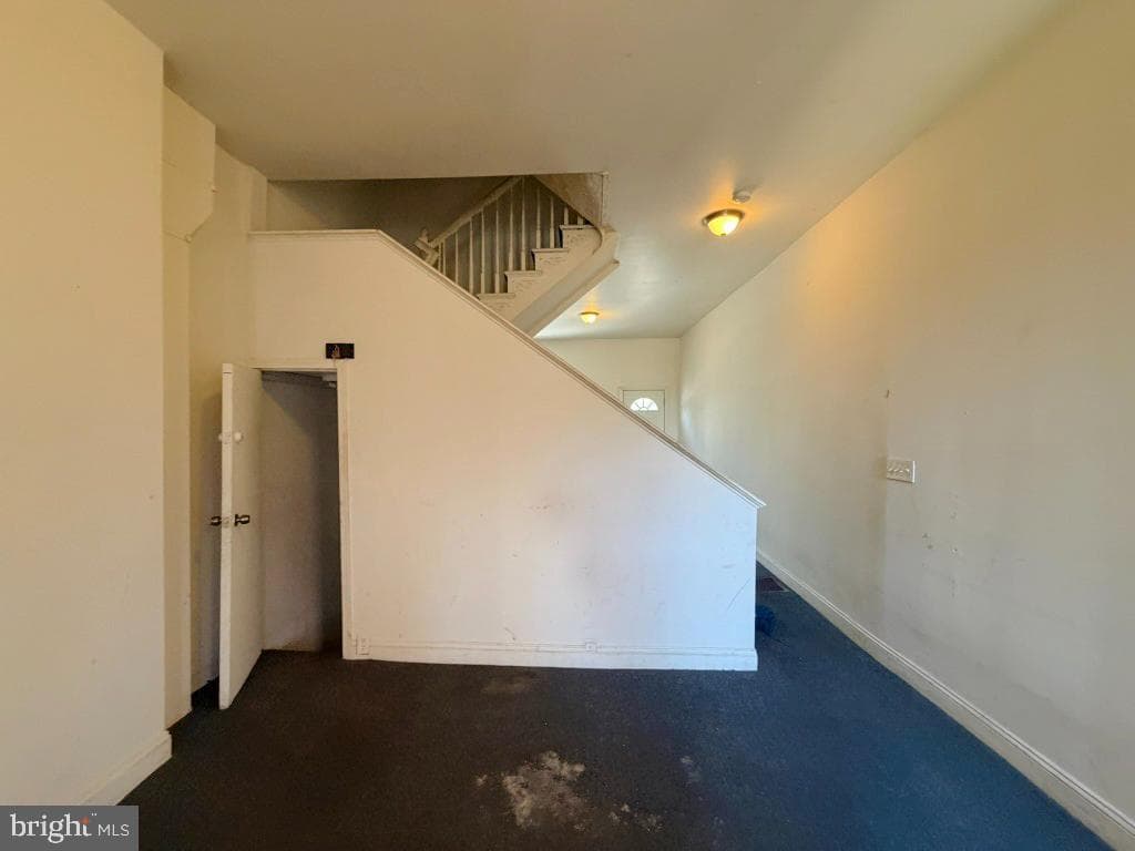 2535 Ashton Street photo 4