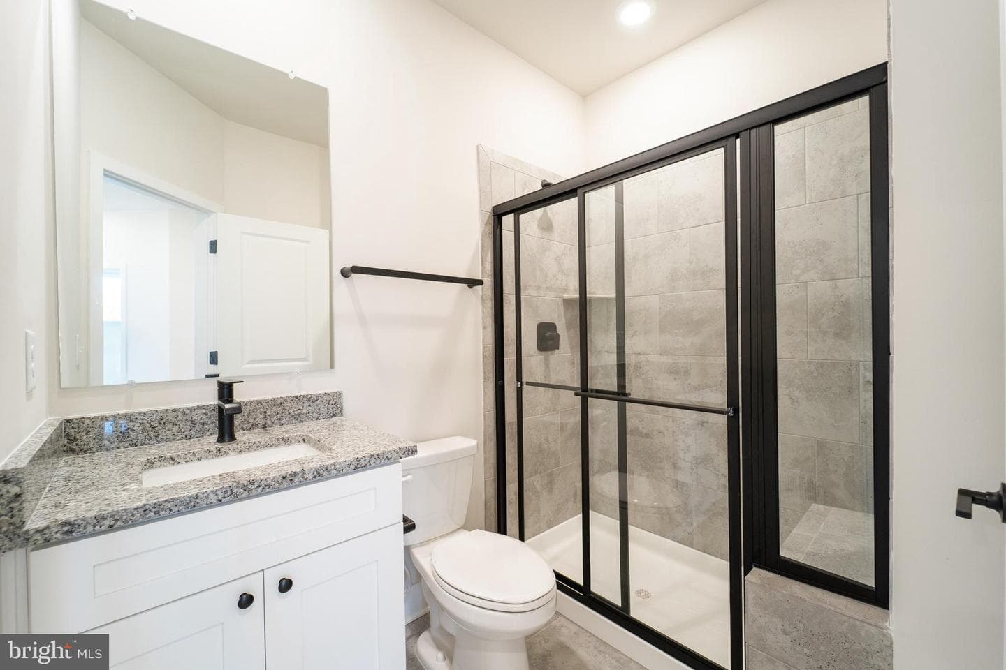 4334 Roland Heights Avenue photo 25