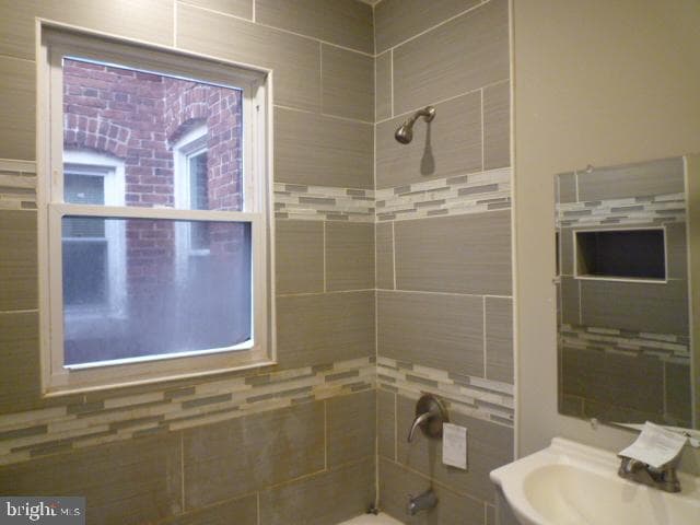 5118 Harford Road photo 21