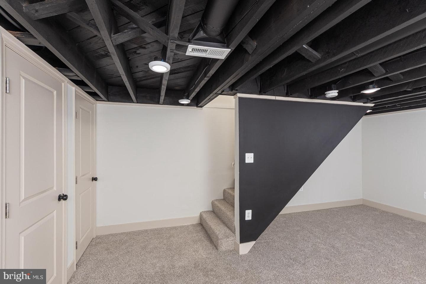 317 N Edgewood Street photo 23