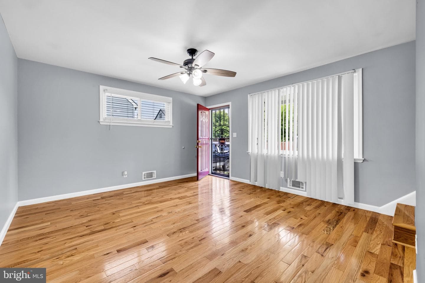 2716 Westfield Avenue photo 3
