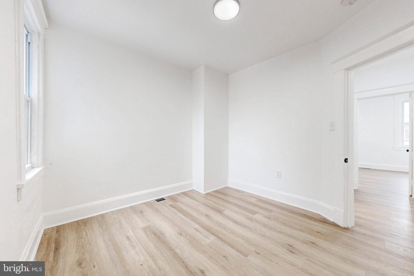 2320 W Lexington Street photo 20