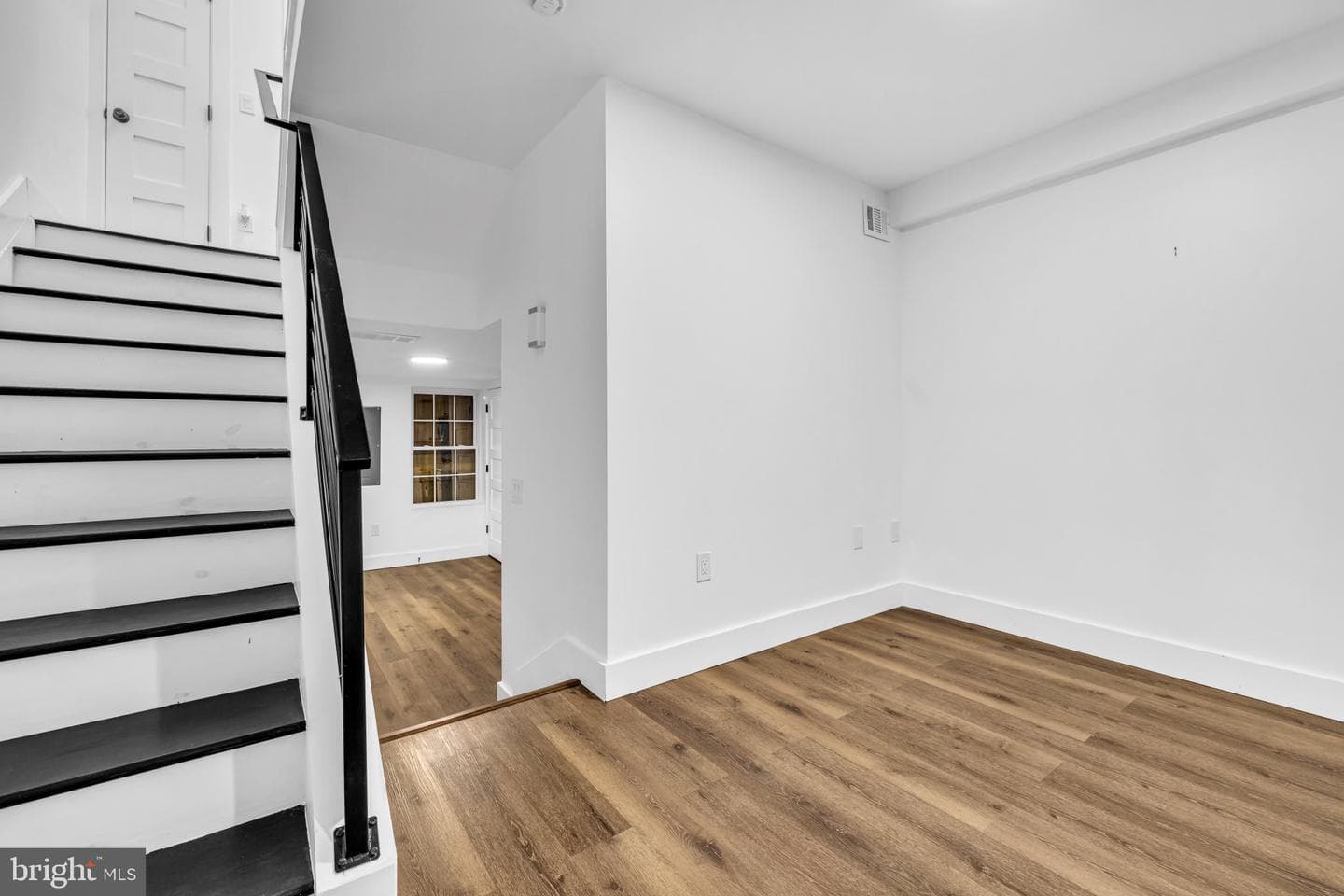 2731 Round Road photo 5