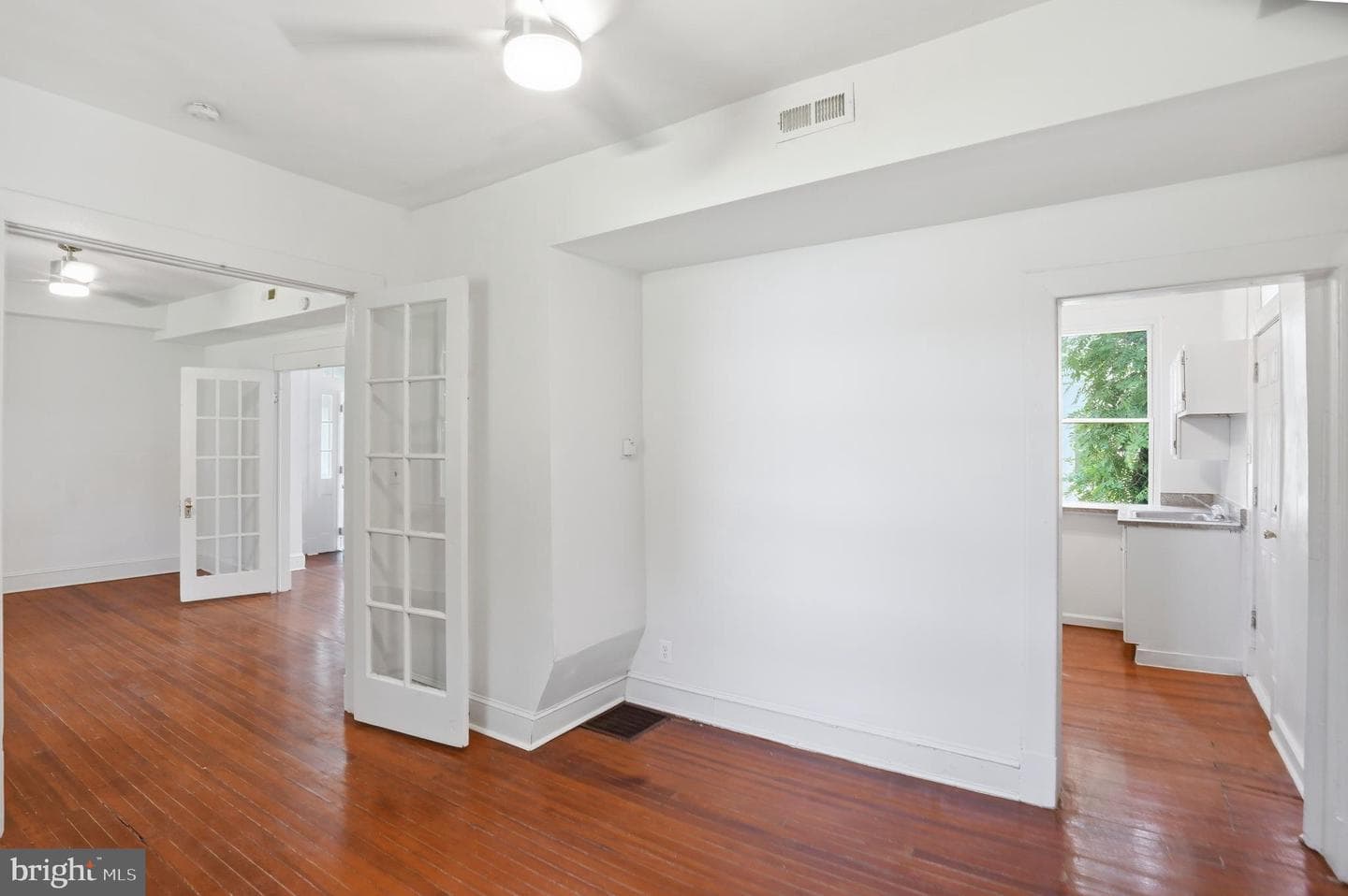 2613 Ailsa Avenue photo 9