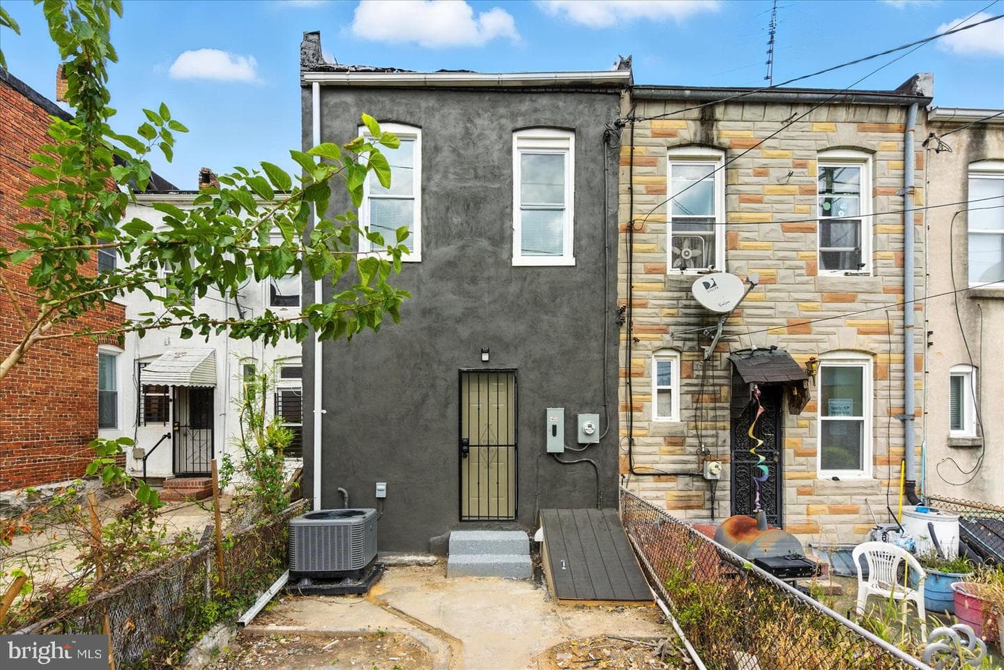 1607 Montpelier Street photo 37