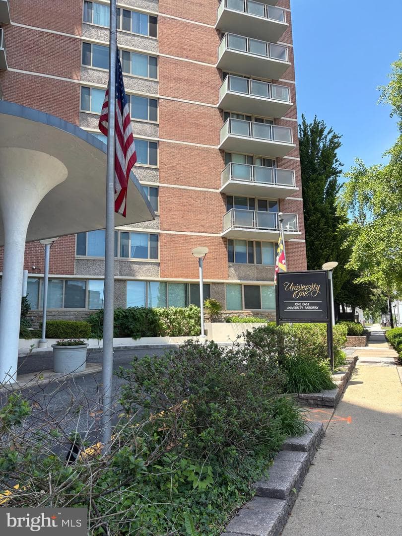 1 E University Parkway #1302 photo 1