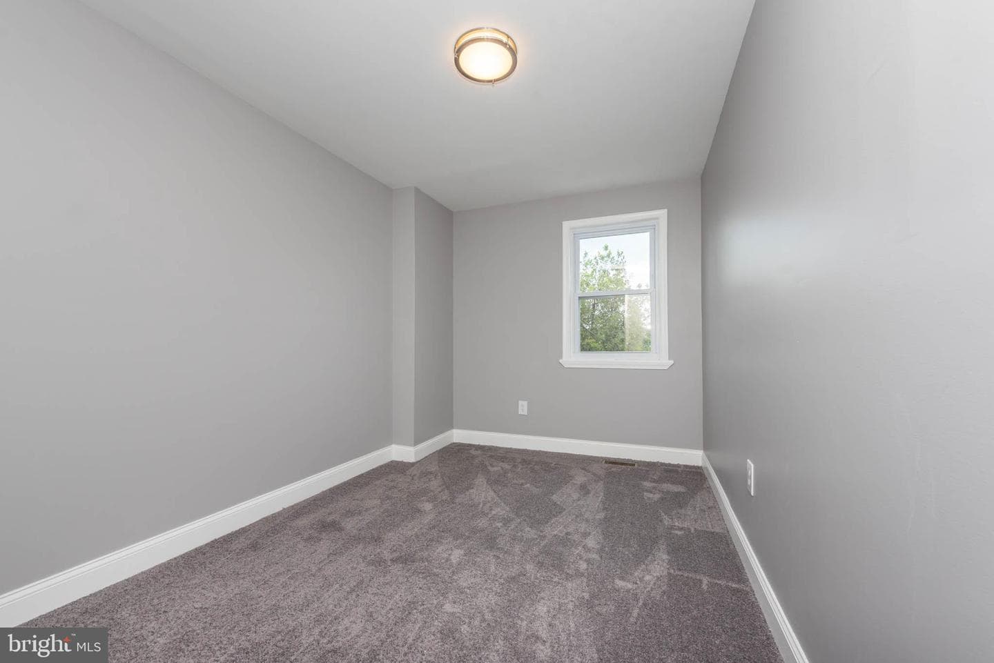 4921 Edgemere Avenue photo 13