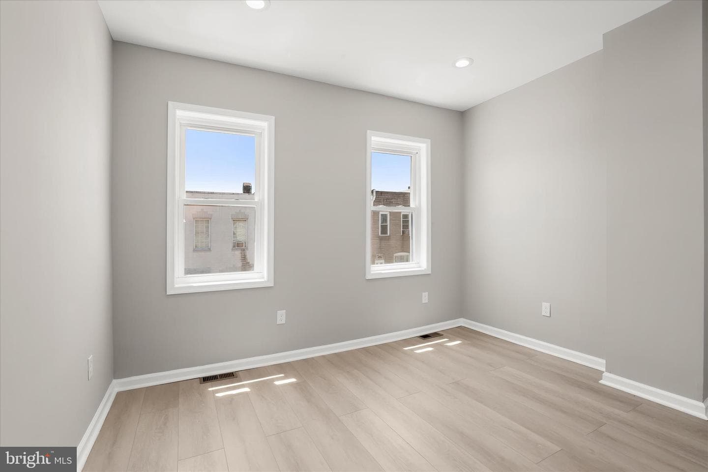 3922 Mount Pleasant Avenue photo 20