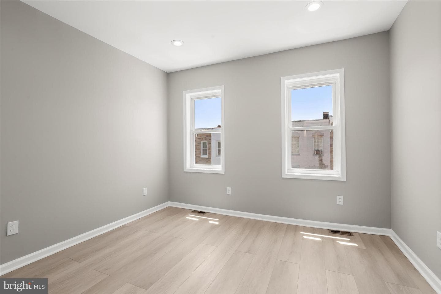3922 Mount Pleasant Avenue photo 21