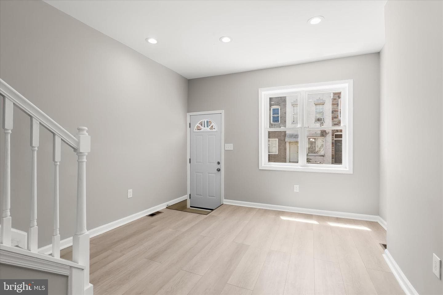 3922 Mount Pleasant Avenue photo 3