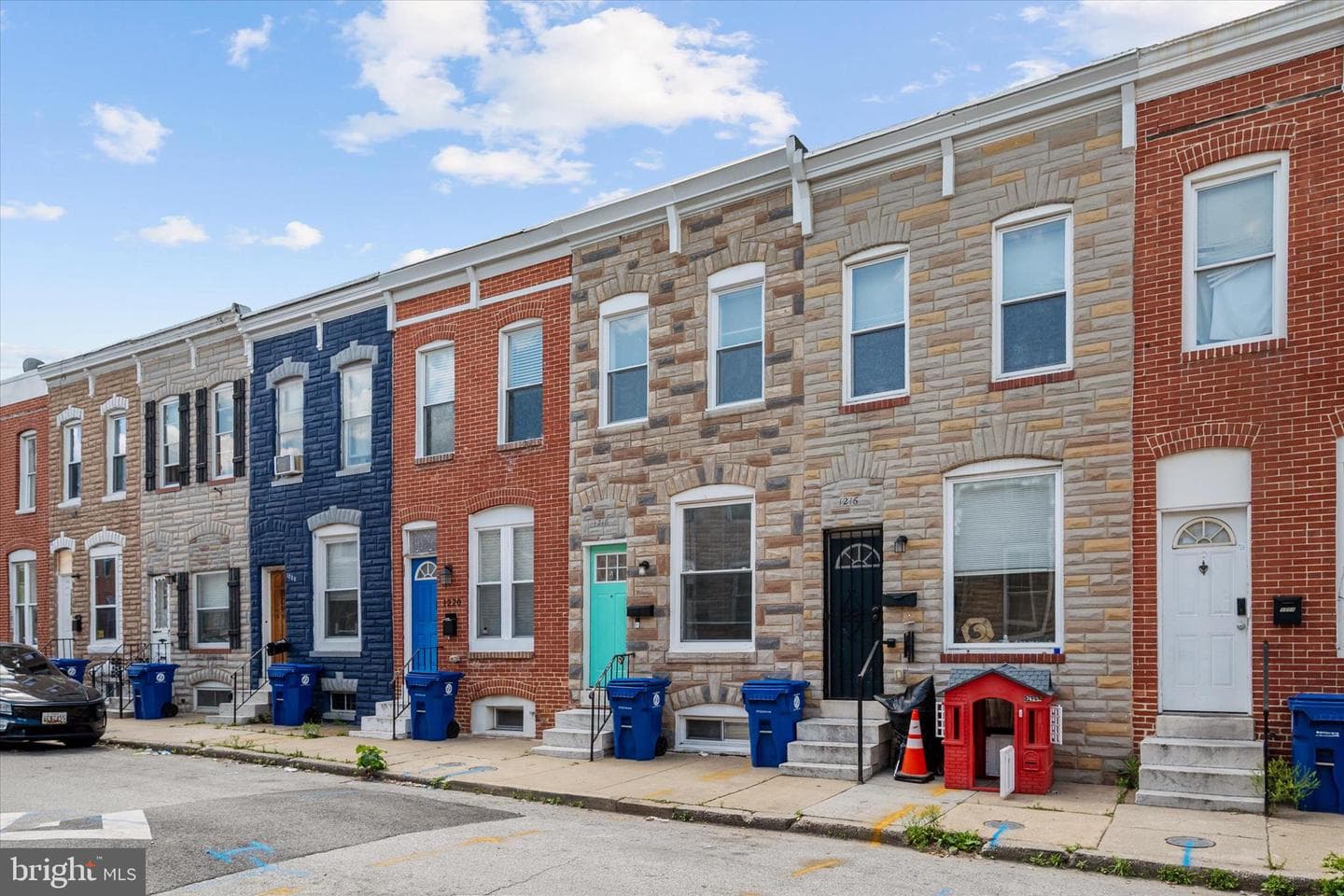 1218 Sargeant Street photo 3