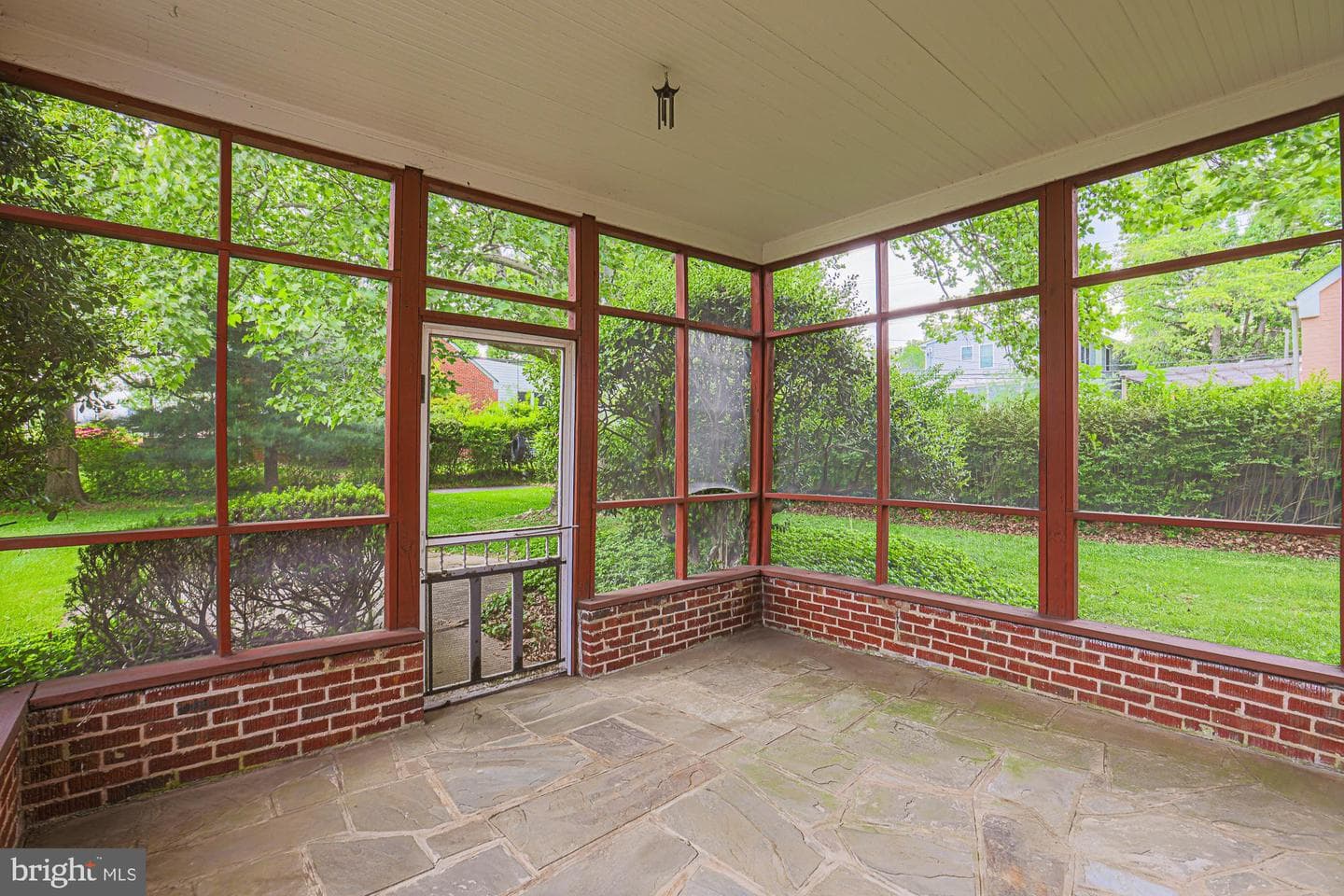 3106 Labyrinth Road photo 39