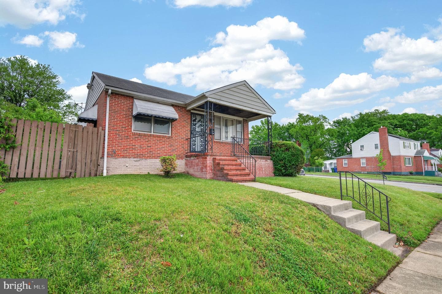 5928 Arizona Avenue photo 2