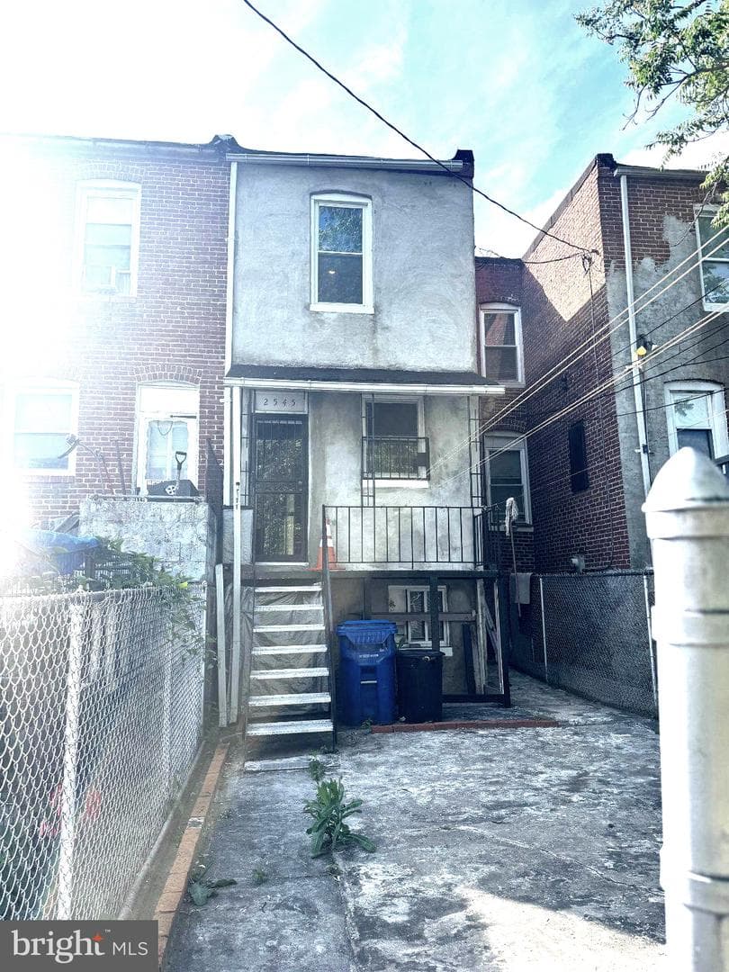 2545 Robb Street photo 5