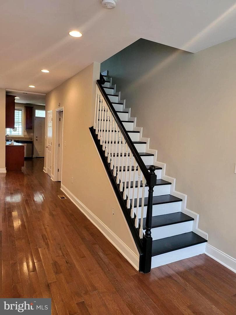 1403 N Bond Street photo 9