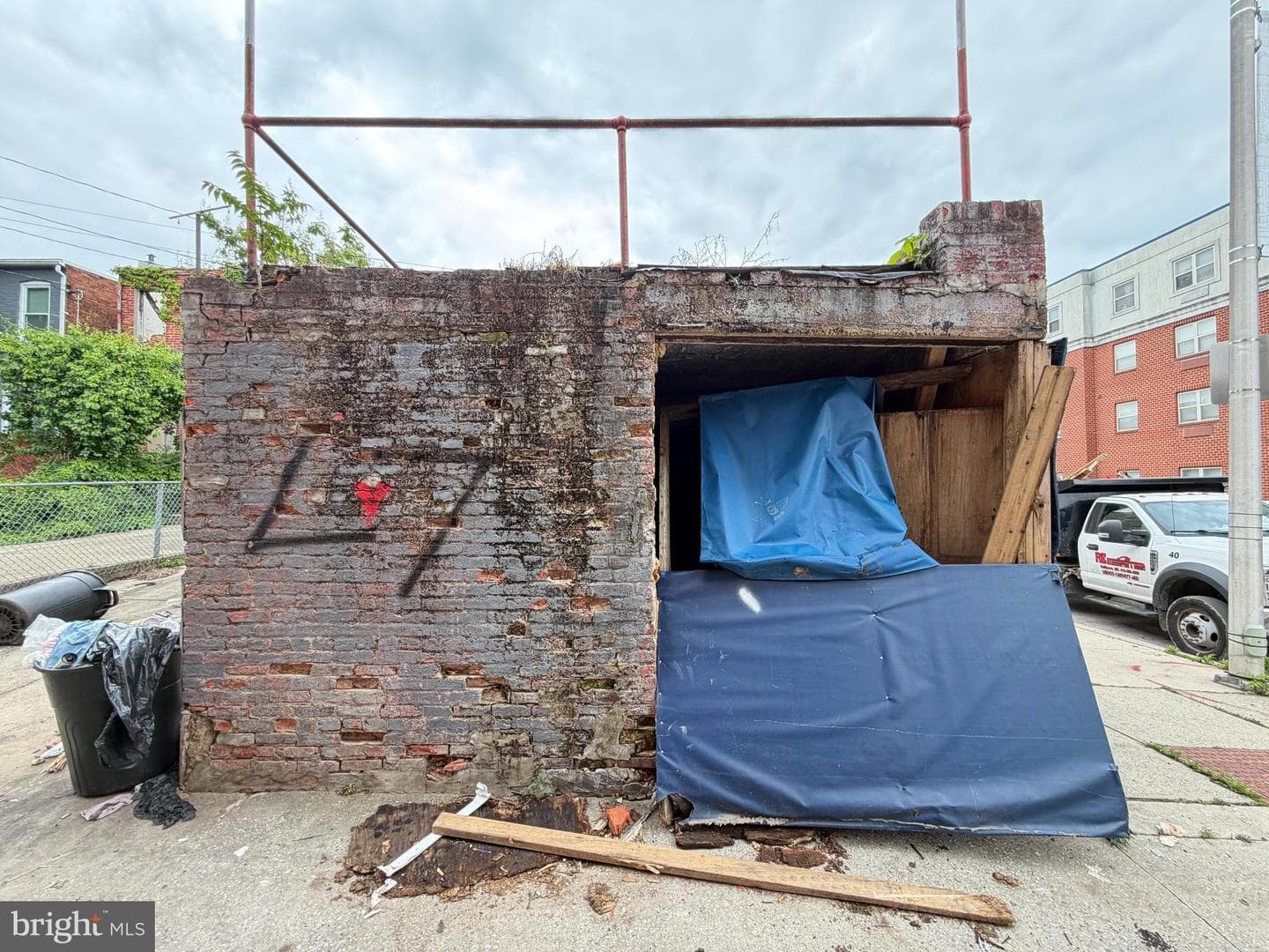 2140 W Baltimore Street photo 20