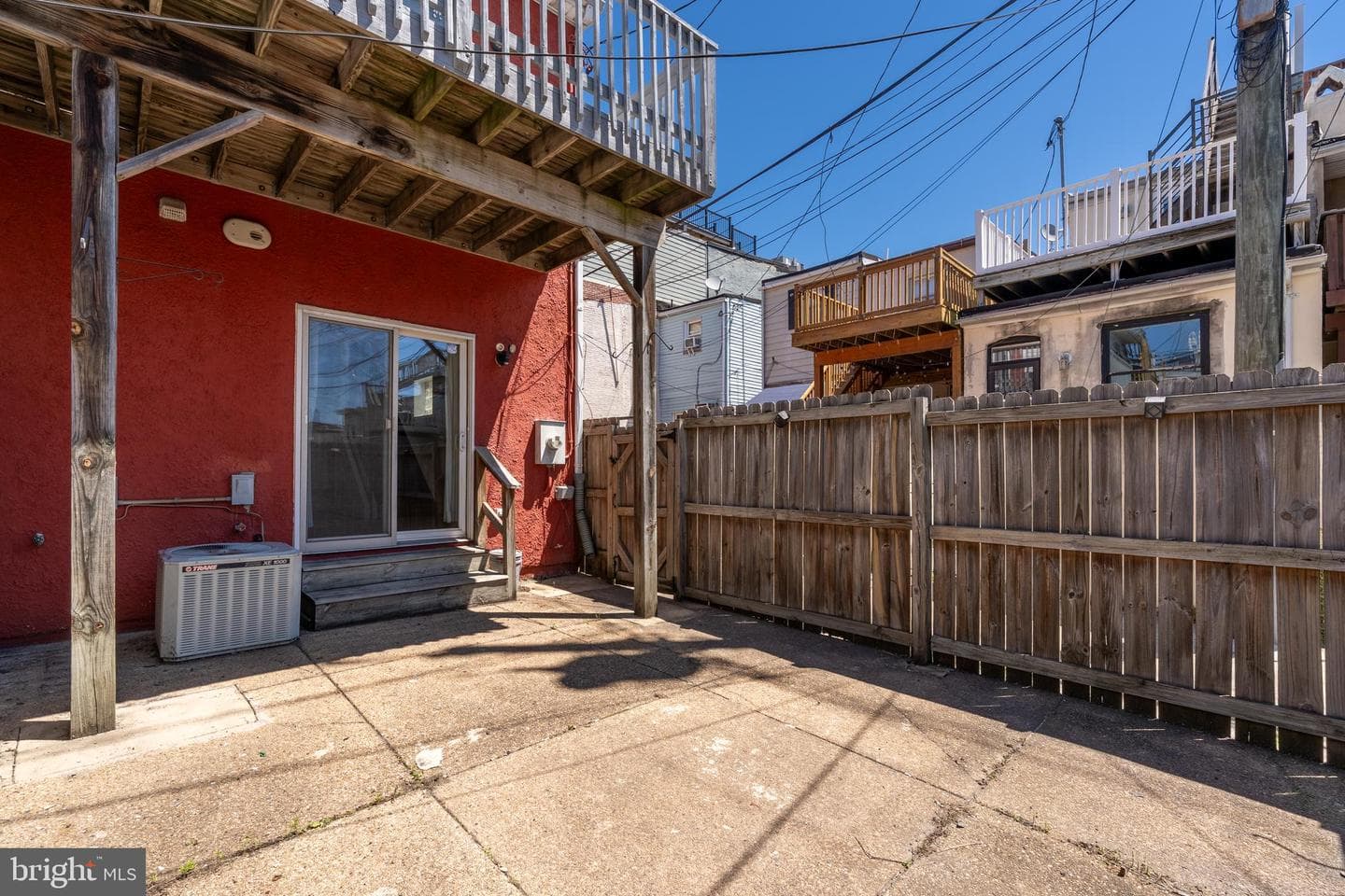 3233 Foster Avenue photo 28