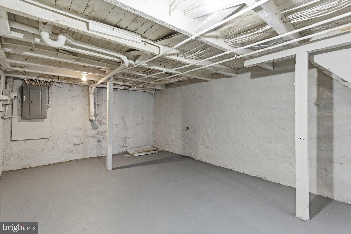 1208 W Cross Street photo 25