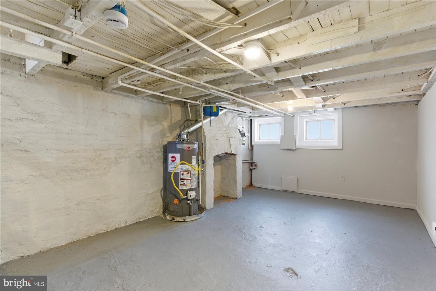 1208 W Cross Street photo 26