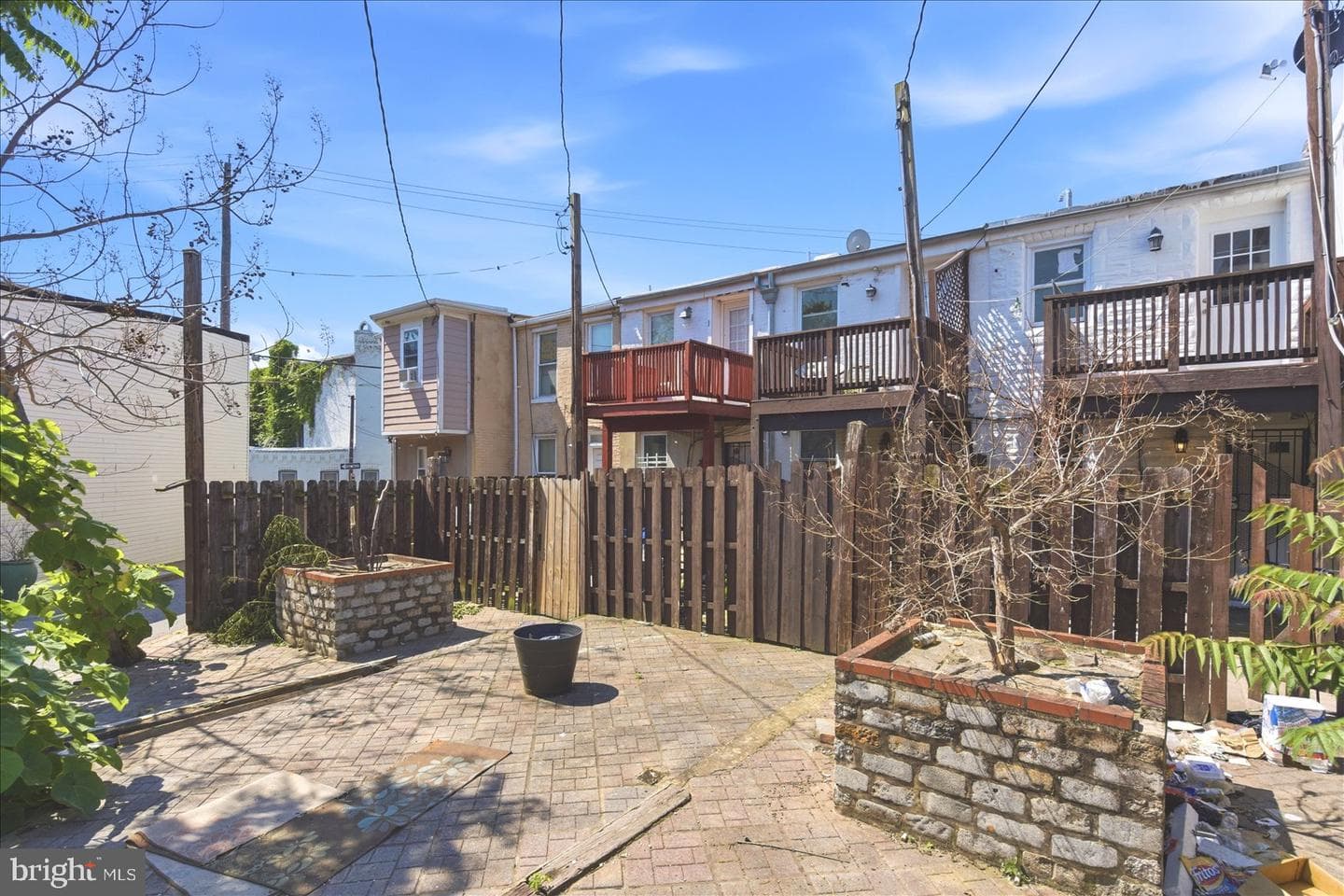 1208 W Cross Street photo 31