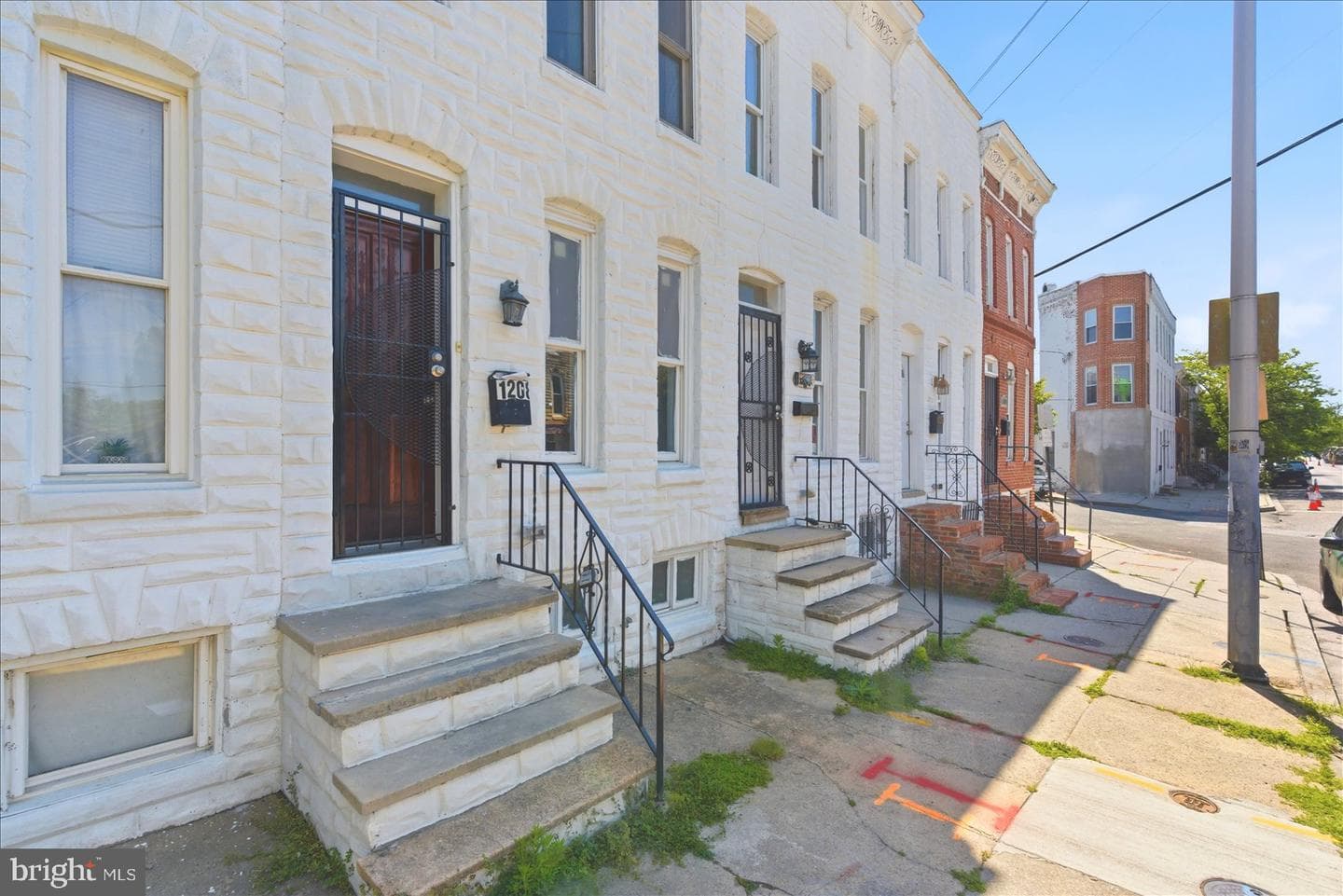 1208 W Cross Street photo 32