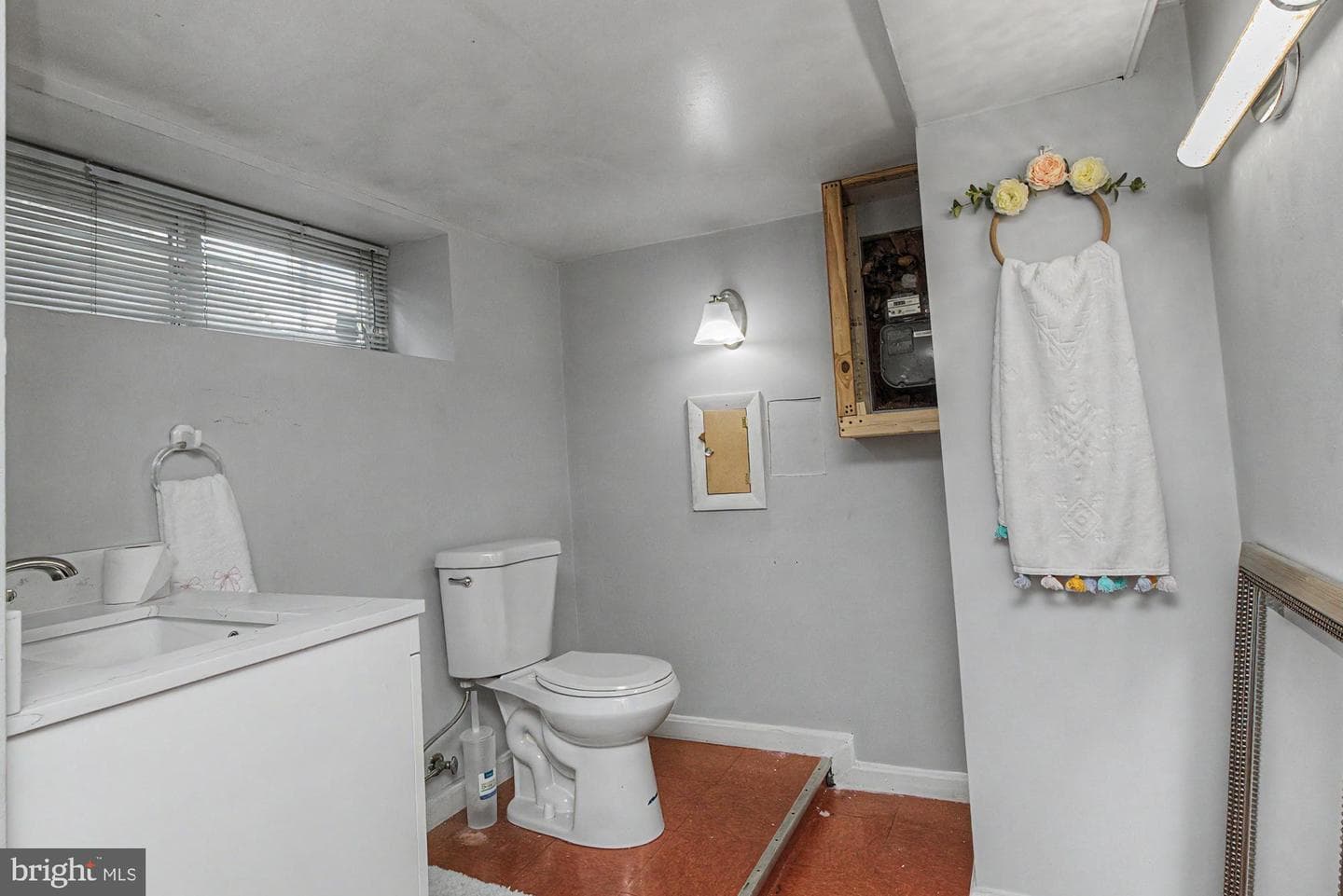 362 Cornwall Street photo 36