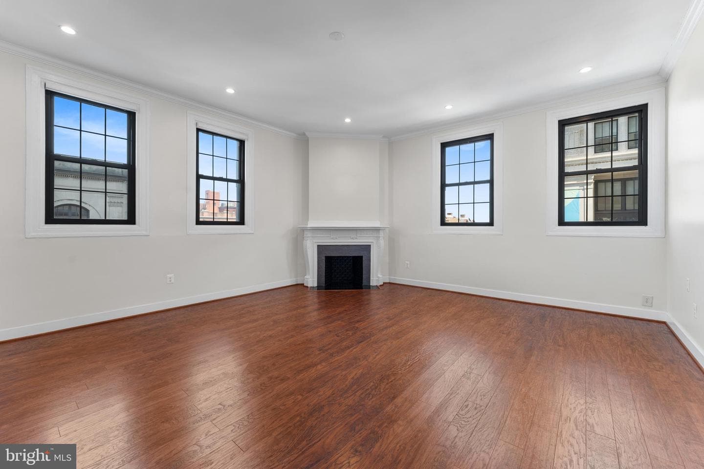 1 E Chase Street #305 photo 12