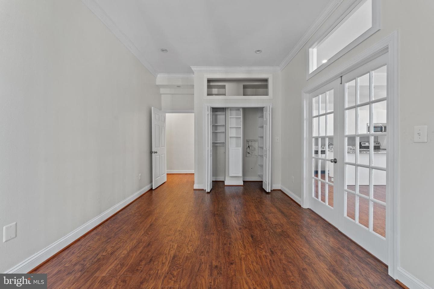 1 E Chase Street #305 photo 26