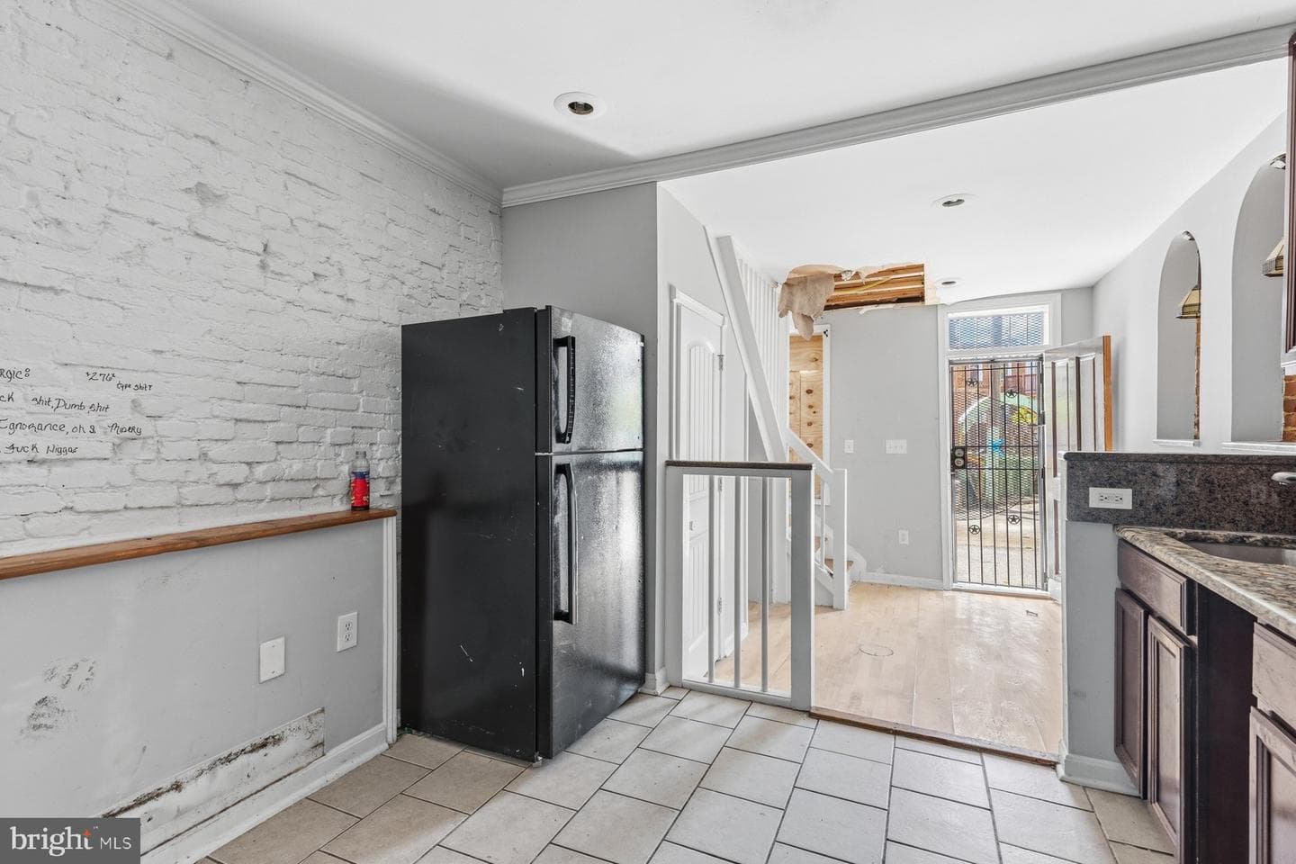 517 Callender Street photo 8