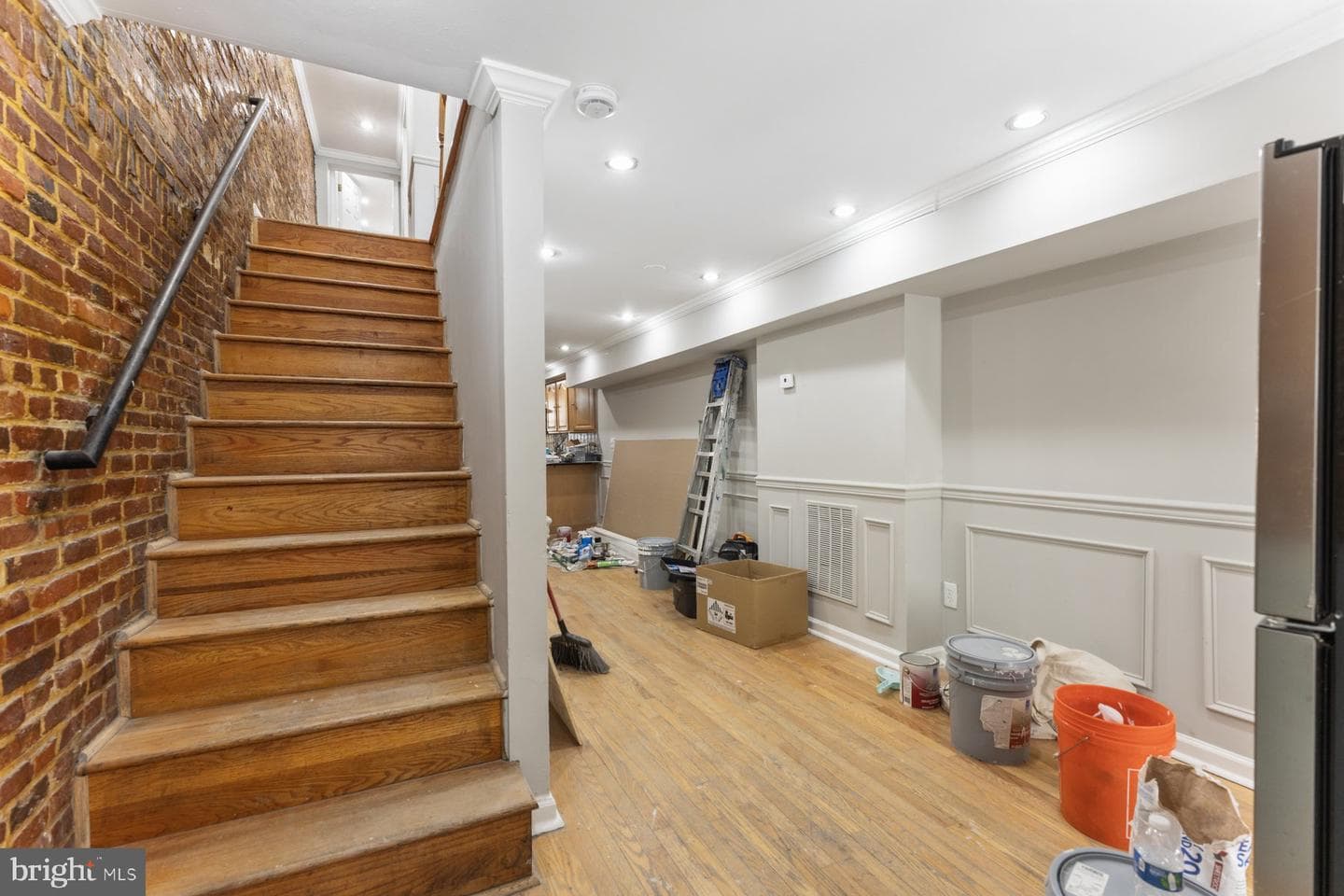 872 Carroll Street photo 3