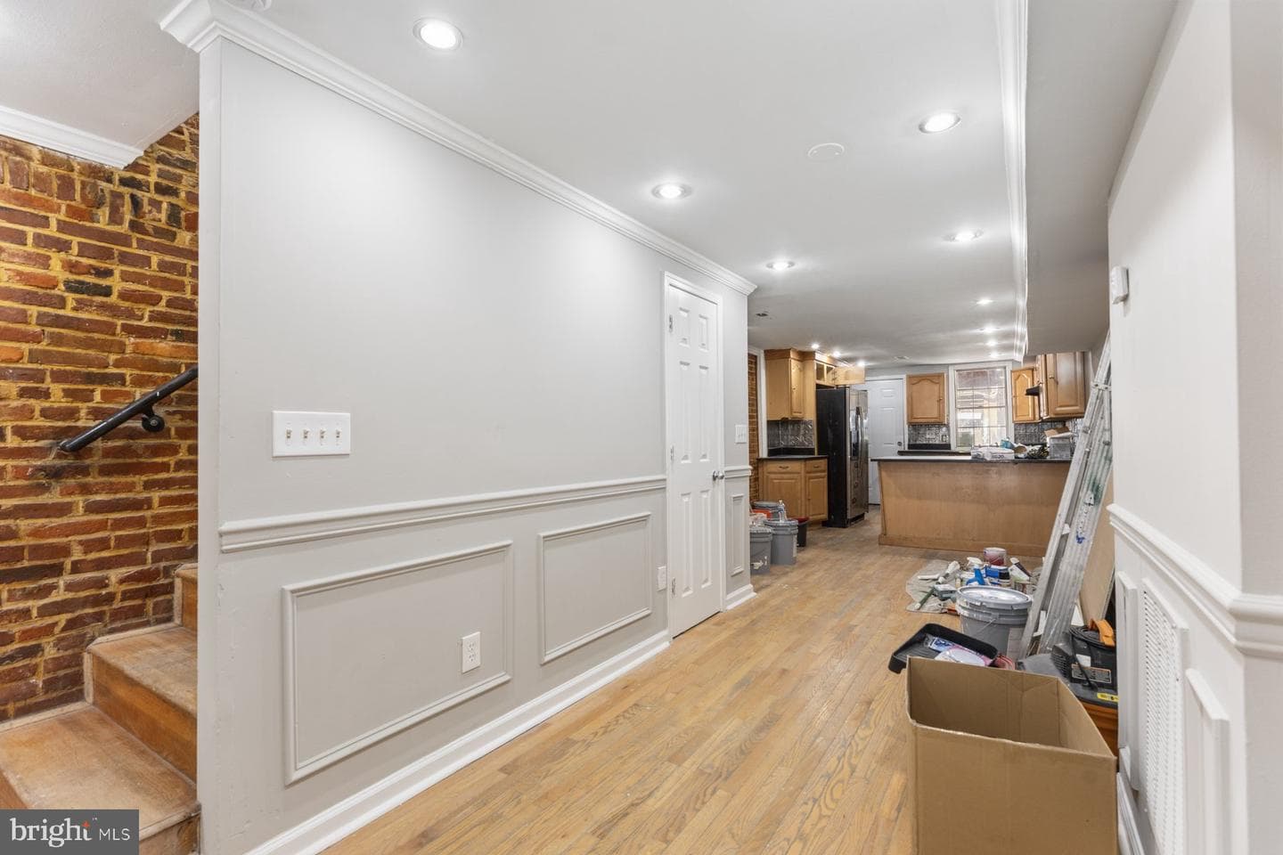 872 Carroll Street photo 4