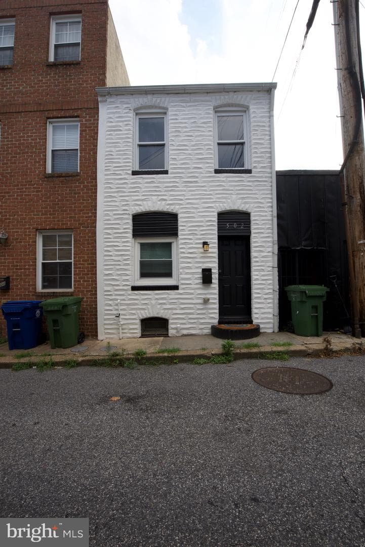 502 S Bradford St photo 5