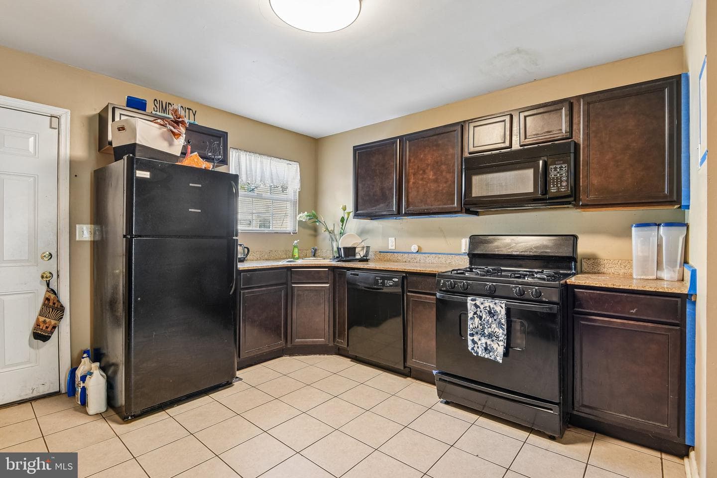 408 E Federal Street photo 16