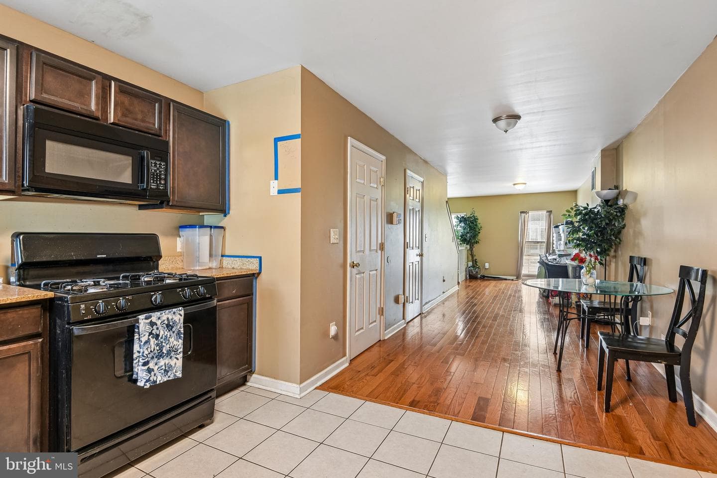 408 E Federal Street photo 17