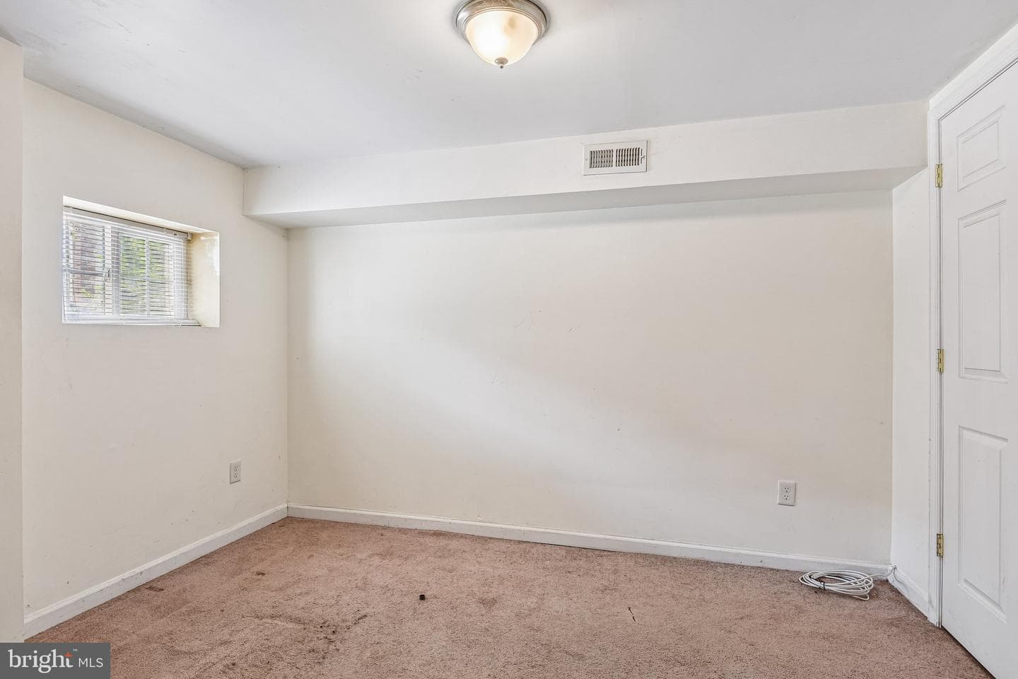 408 E Federal Street photo 19