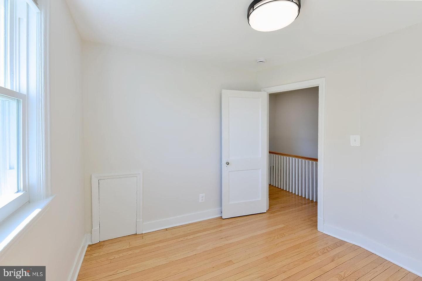 3617 N Rogers Avenue photo 25
