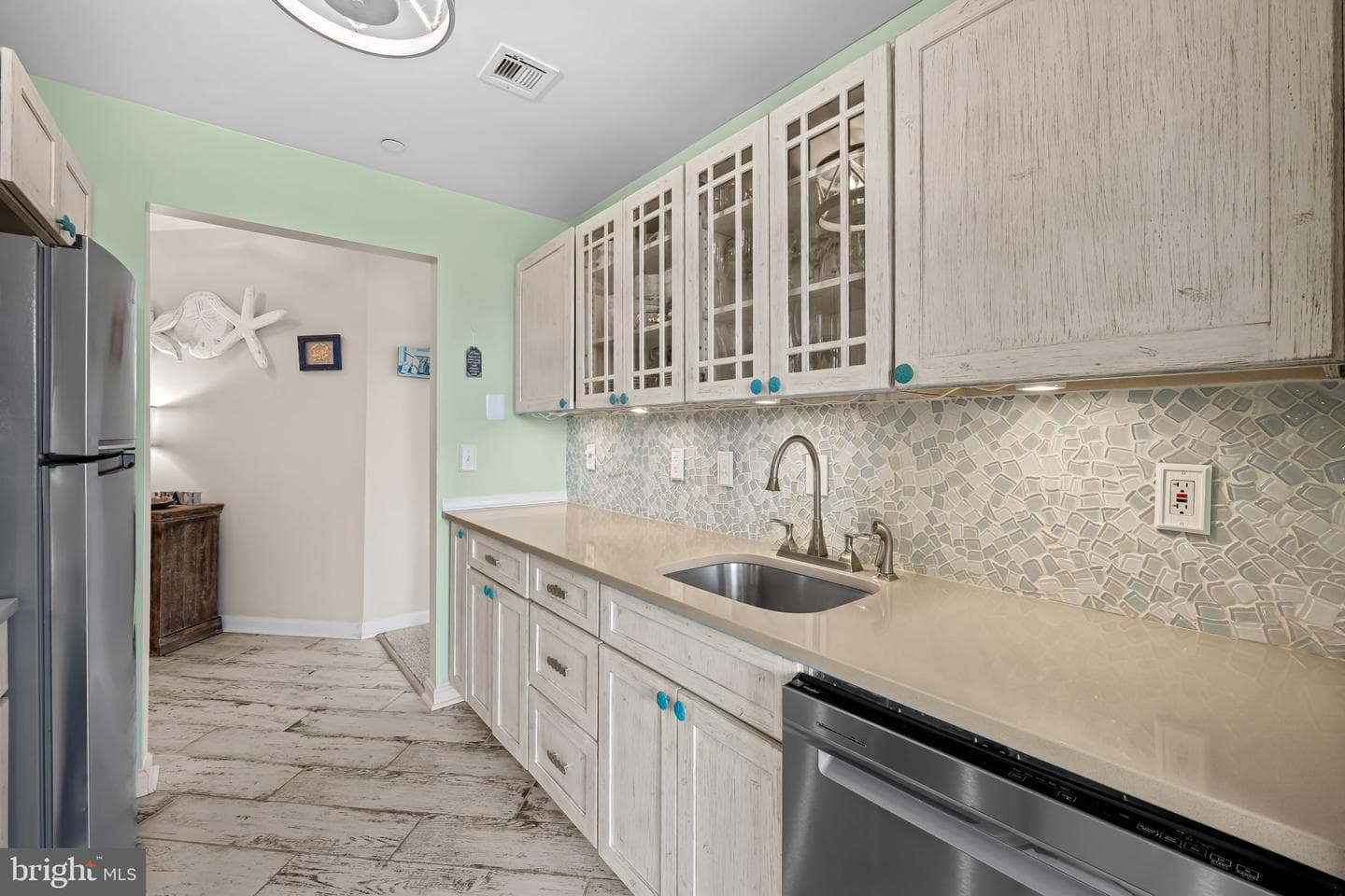 23 Pierside Drive #221 photo 7