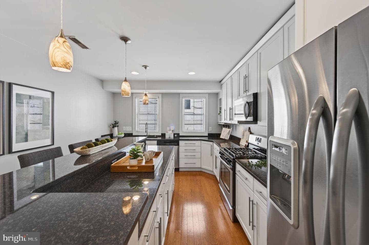 1004 Baylis Street photo 16