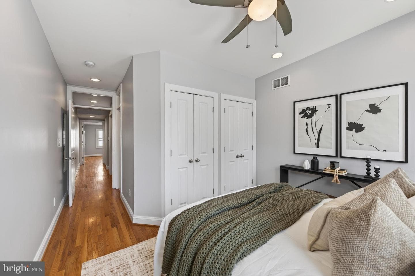 1004 Baylis Street photo 28