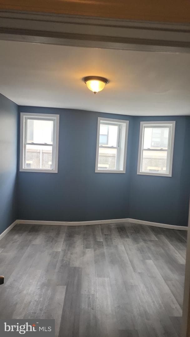 2865 W Lafayette Avenue photo 9