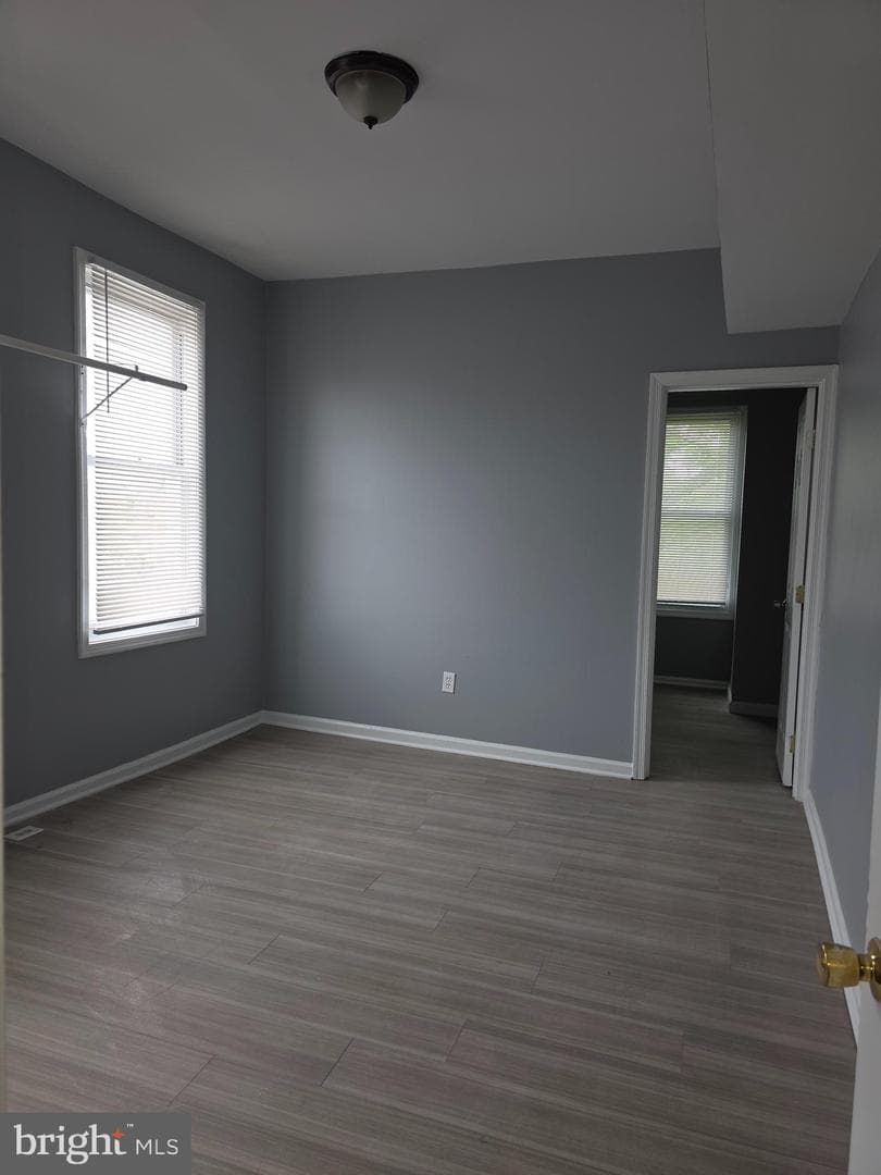 5035 Denmore Avenue photo 12