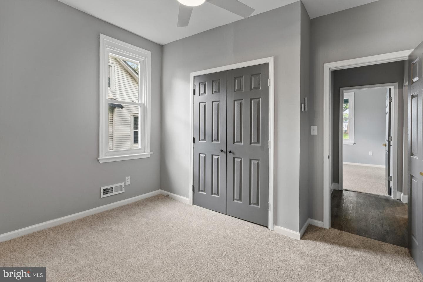 5515 Stonington Avenue photo 11