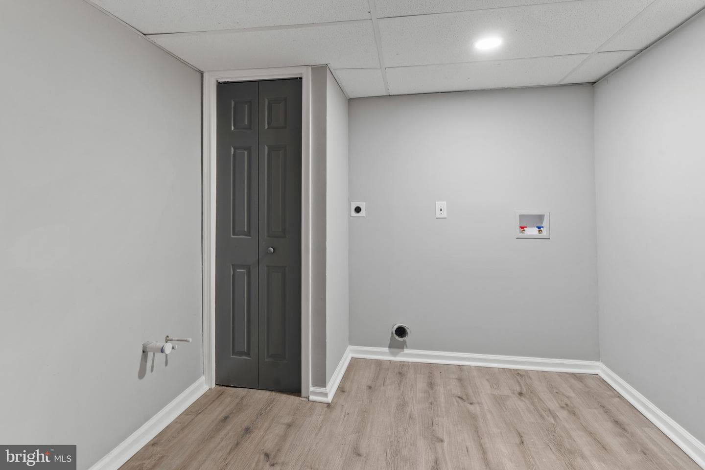5515 Stonington Avenue photo 25
