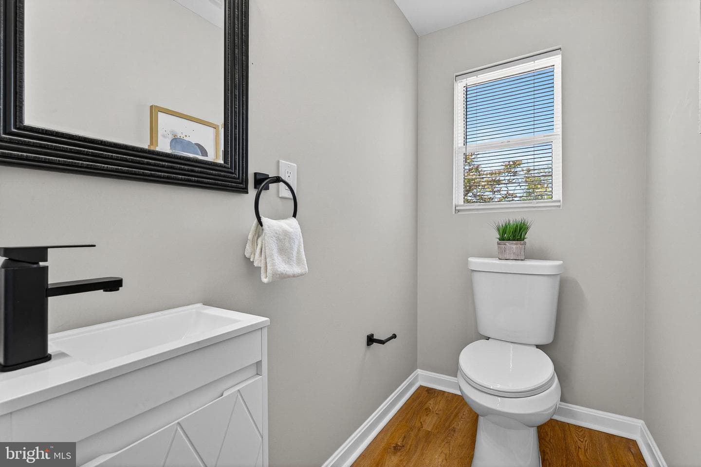 3720 W Garrison Ave photo 13