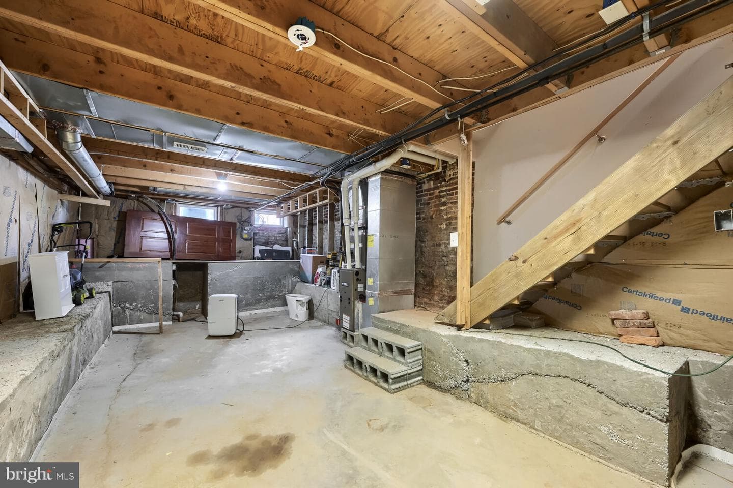 117 W Hamburg Street photo 52